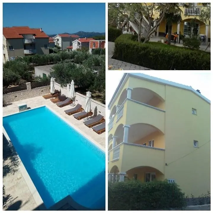 Apartmani Kulas Pakostane