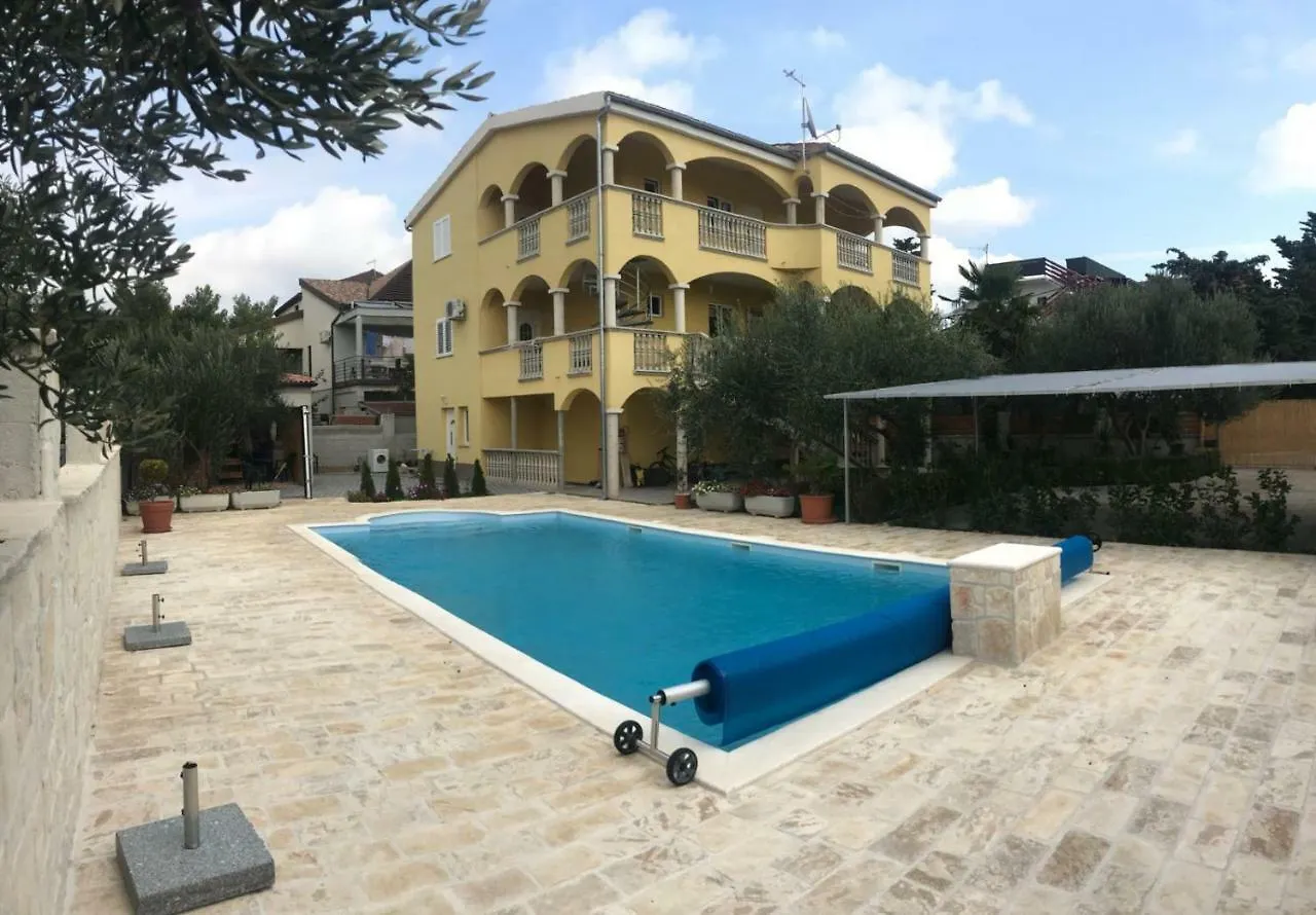 Apartment Apartmani Kulas Pakostane Croatia